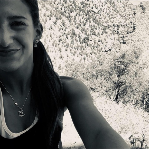 Meet your Posher, Jasmine - Picture 1 of 1